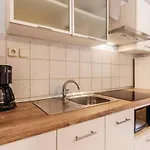 Apartman With Parking Space Valbandon, - 7227