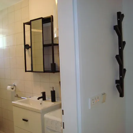 Apartman With Parking Space Valbandon, - 7227